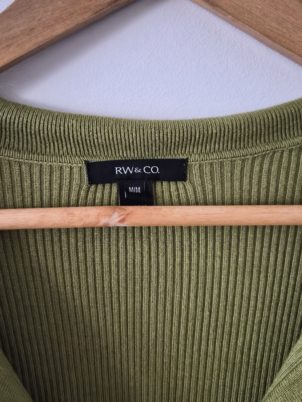 RW&CO. Olive Green Ribbed Button-Front Cardigan - Picture 3 of 5